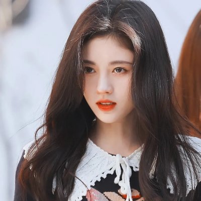 芭比姐妹与小马海报